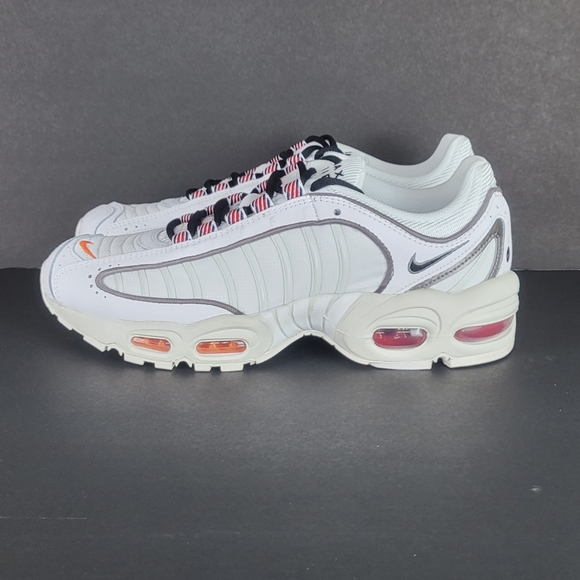 Nike Air Max Tailwind 4 Womens Sz 10